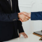 La colaboración entre abogados y agentes de seguros beneficia a los clientes